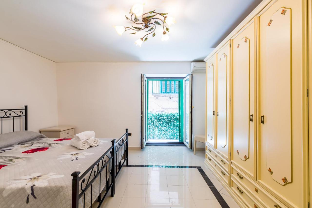 Qs1 - Indipendent Flat In Center Apartment Naples Exterior photo
