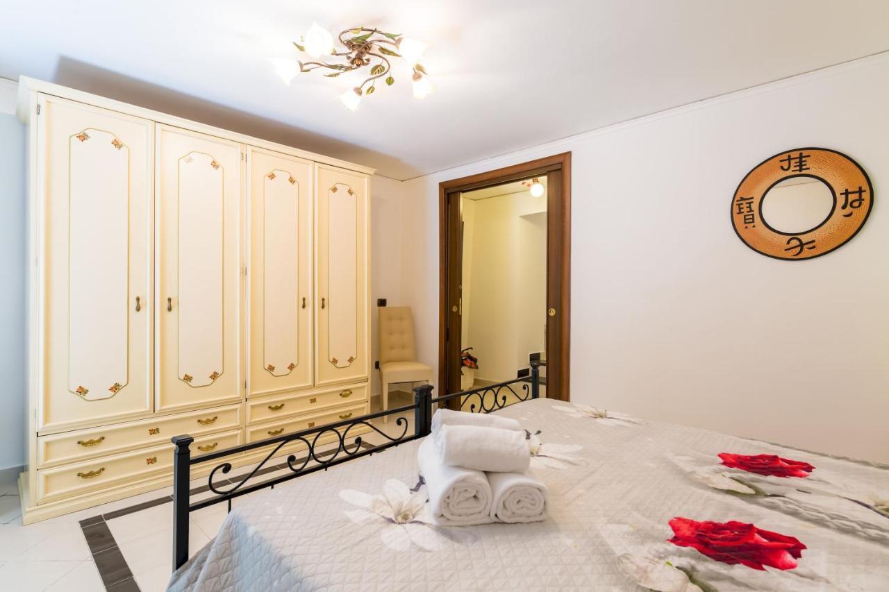 Qs1 - Indipendent Flat In Center Apartment Naples Exterior photo